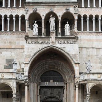 Duomo Di Cremona. Portale, Protiro E Loggetta A Tre Arcate.